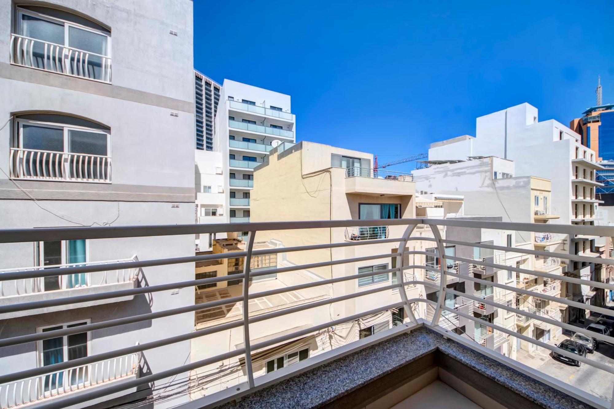 Modern 2Br Apt With Balconies In St Julians, Paceville - Apt 5 By Vaganza St. Julian's Exteriör bild