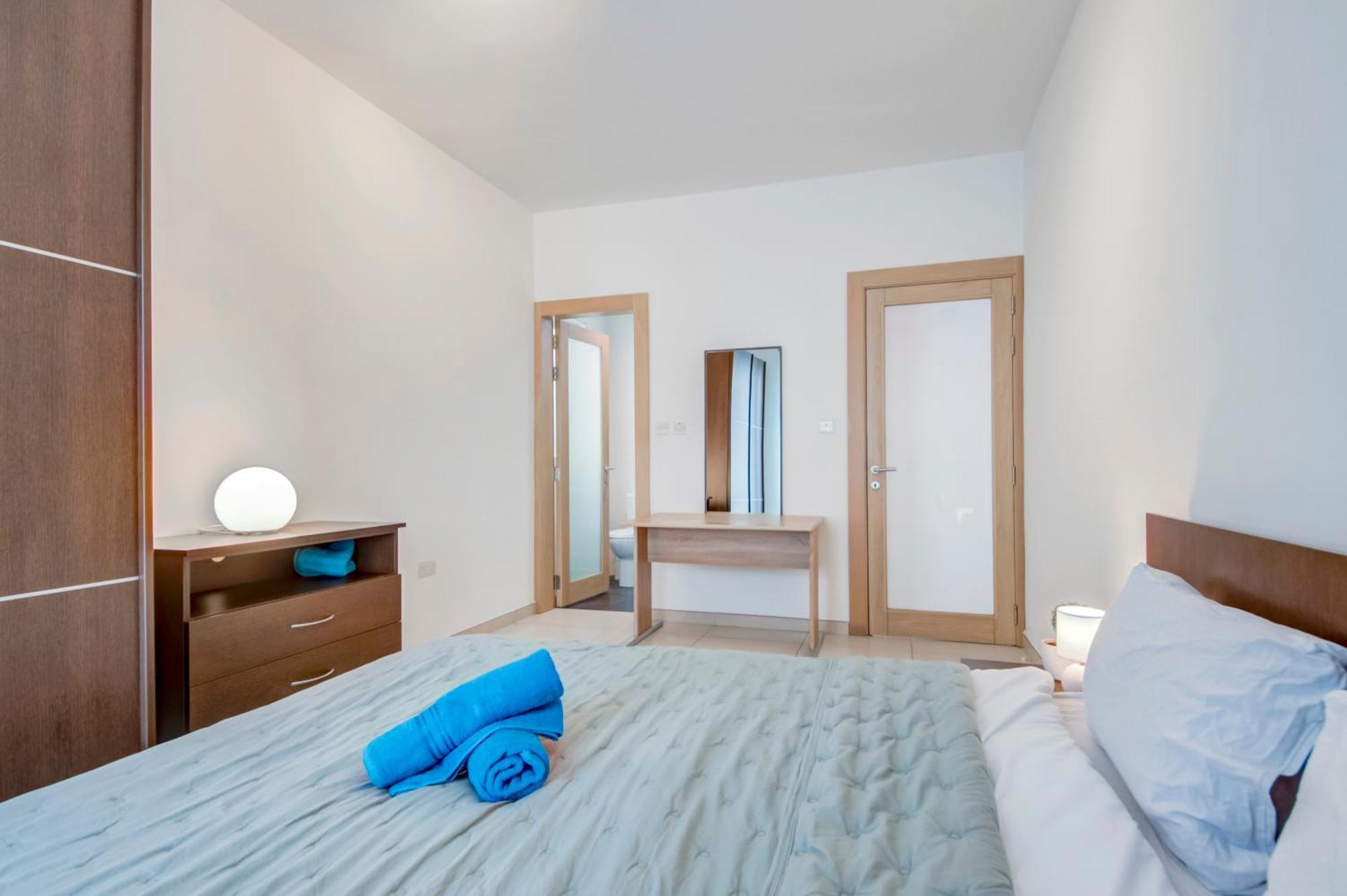 Modern 2Br Apt With Balconies In St Julians, Paceville - Apt 5 By Vaganza St. Julian's Exteriör bild